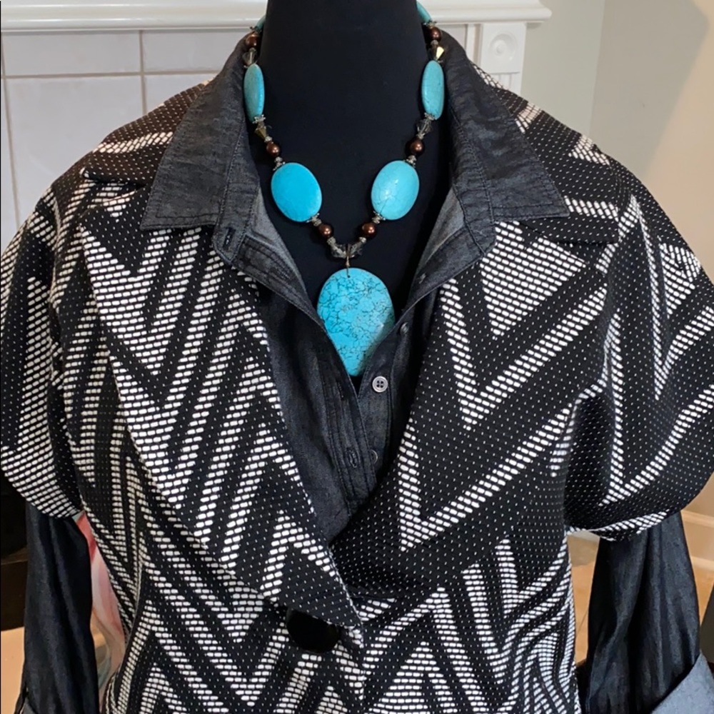 The Top Layer Beautiful Zigzag Jacket! - image 2